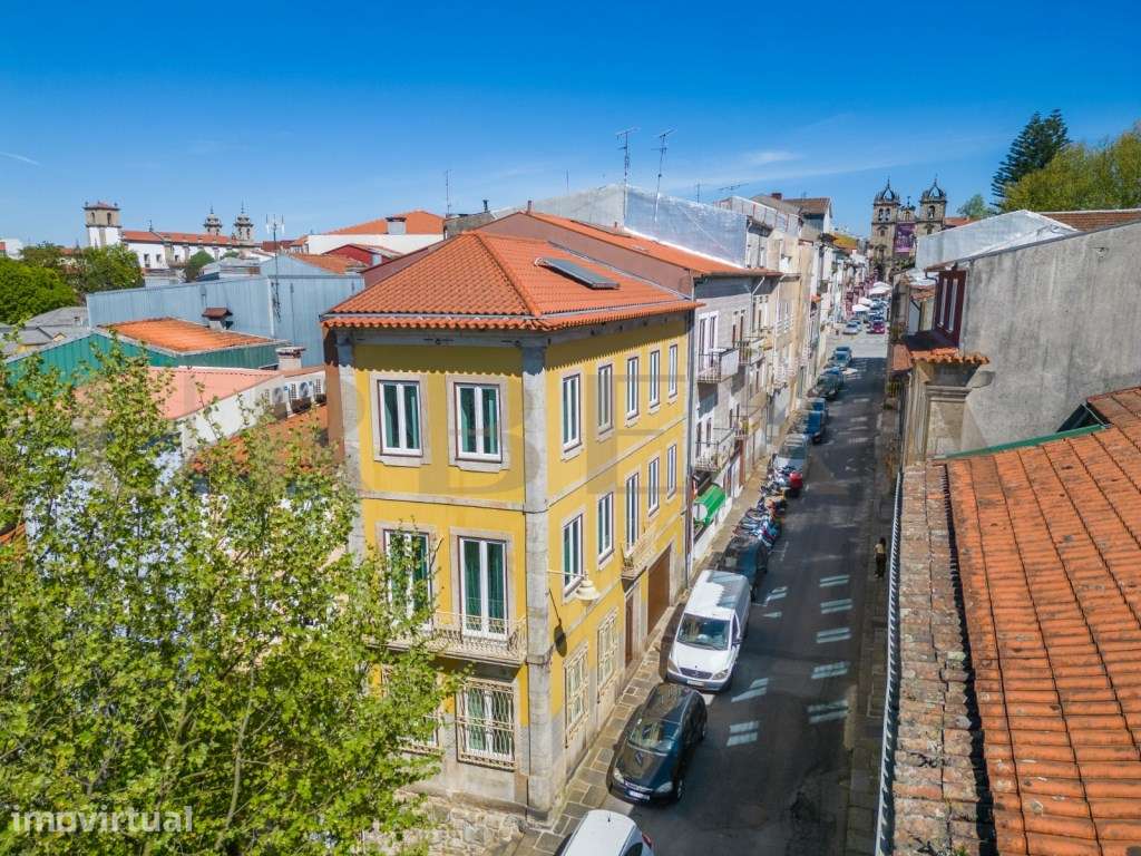 Moradia com Rooftop e Elevador a 100m da Sé de Braga - Mobilada e E... - Grande imagem: 3/51