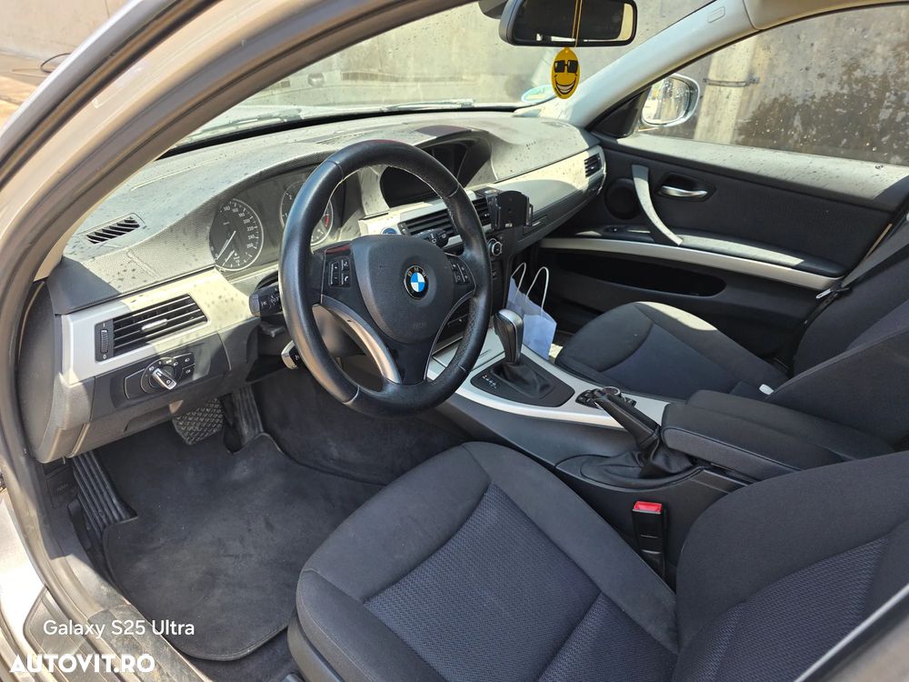 BMW Seria 3 318d DPF Touring Aut. Edition Exclusive - 5