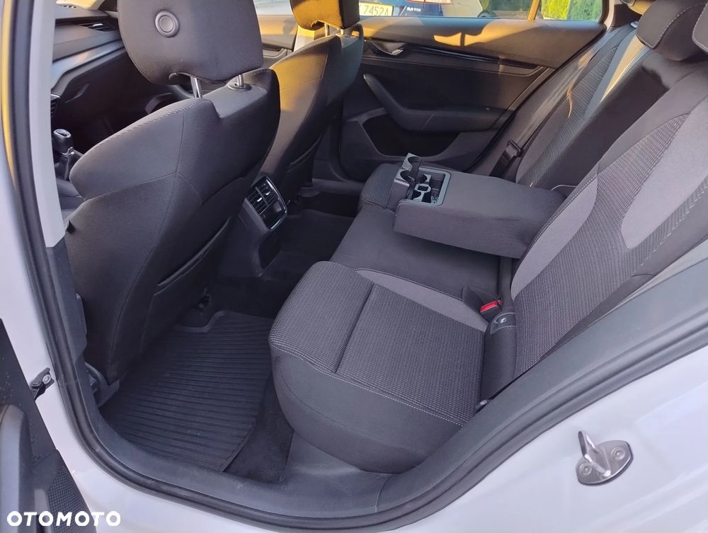 Skoda Octavia 1.5 TSI ACT Business - 20