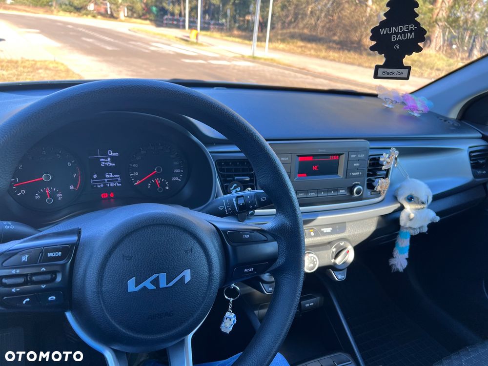 Kia Rio 1.2 L - 11