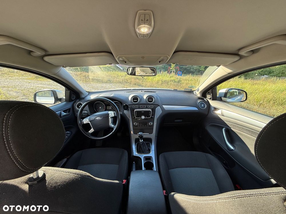 Ford Mondeo 2.0 TDCI Champions Edition - 11