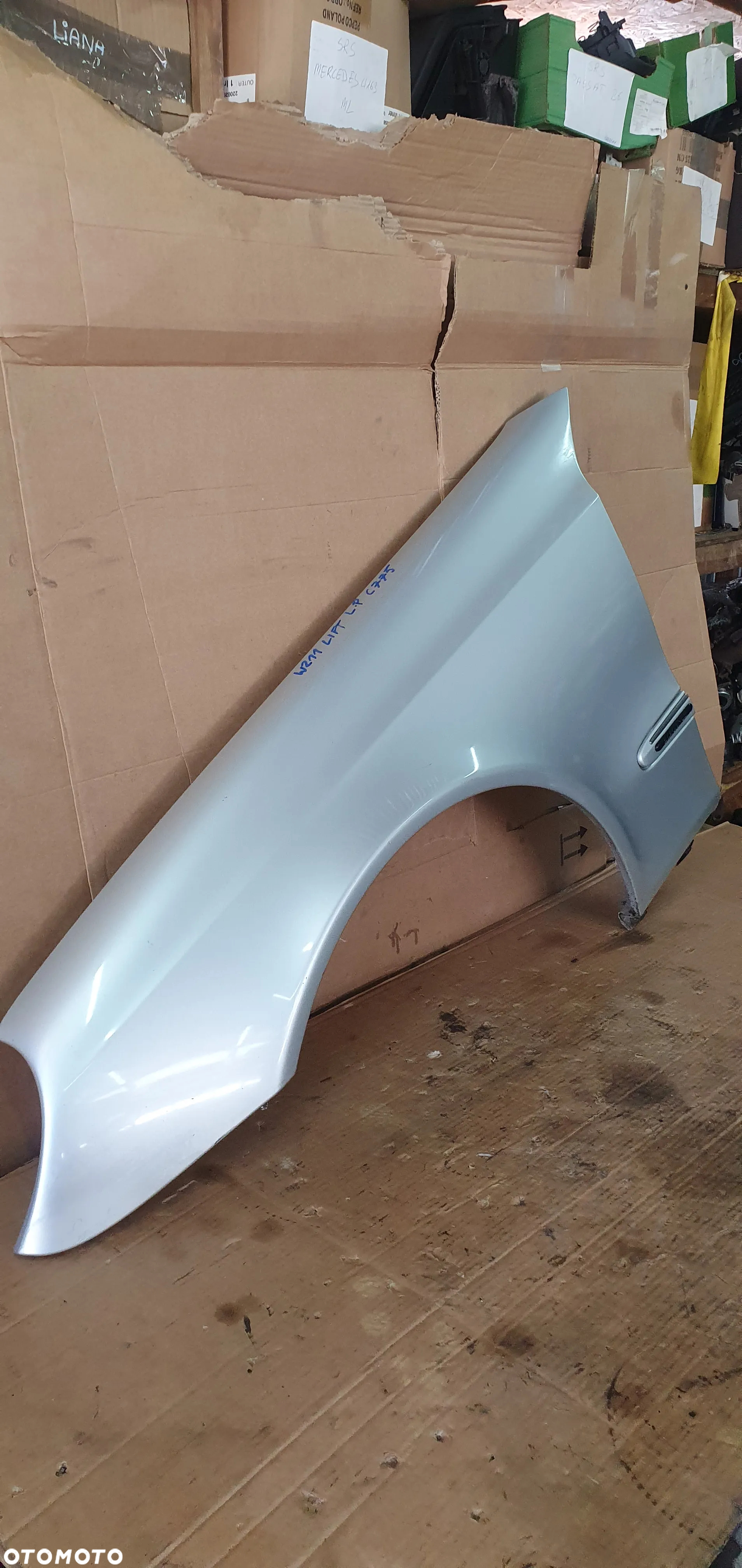 Błotnik lewy przód przedni lewy Mercedes E-Klasa W211 Lift C775 - 3