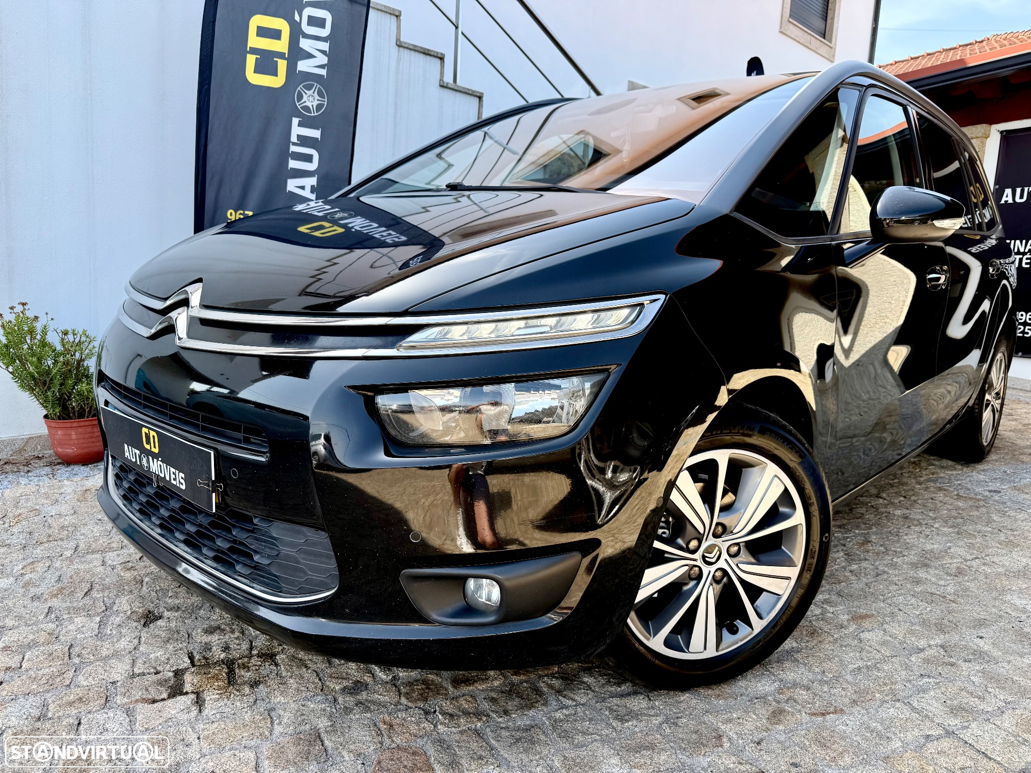 Citroën C4 Grand Picasso e-HDi 115 Intensive - 11