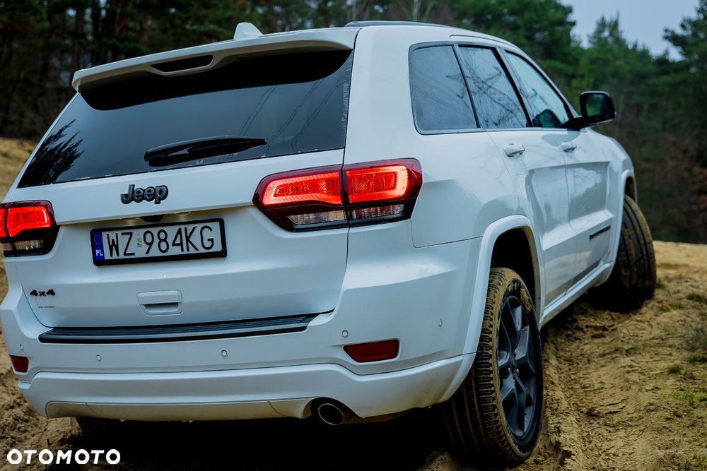 Jeep Grand Cherokee - 10
