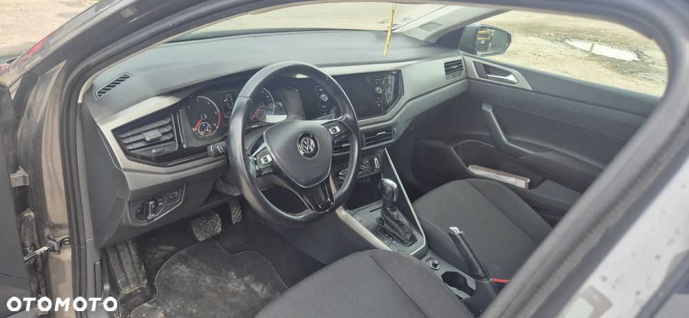 Volkswagen Polo - 21