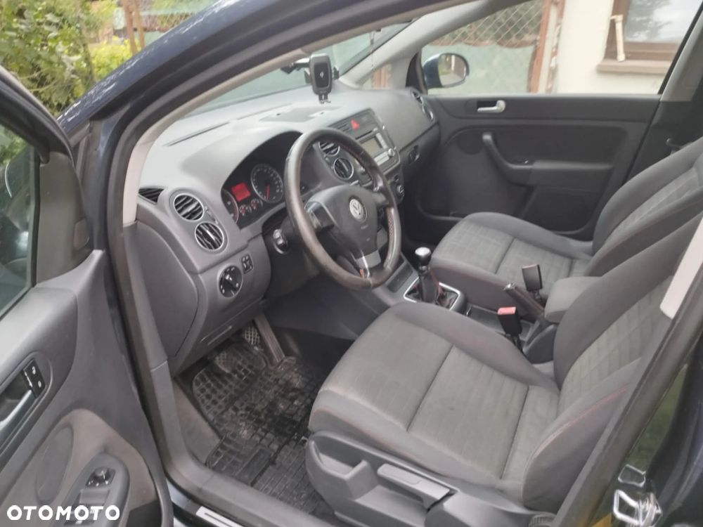Volkswagen Golf Plus - 11