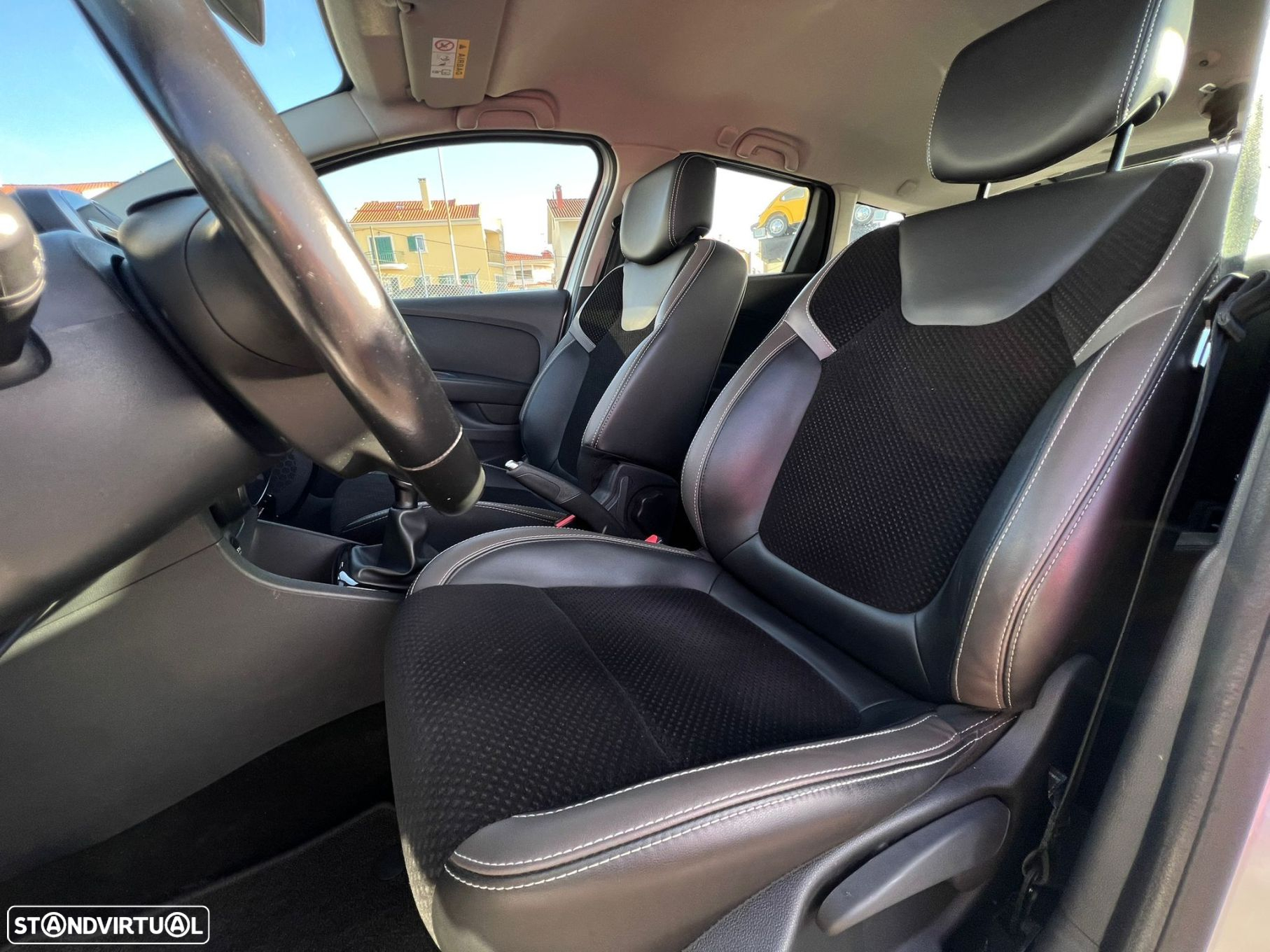 Renault Clio Sport Tourer 1.5 dCi Limited - 27