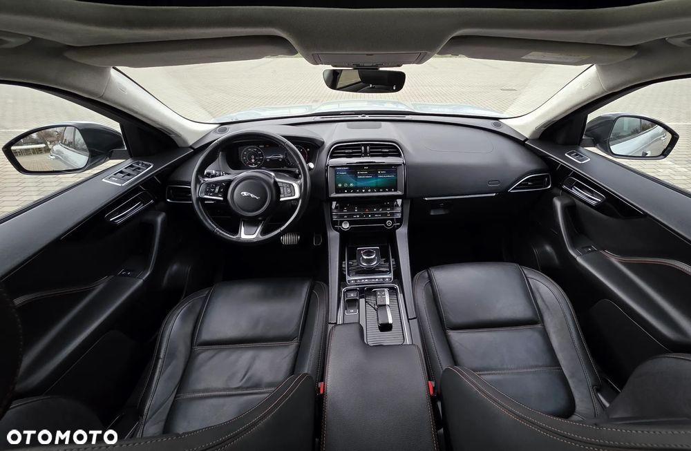 Jaguar F-Pace 20d AWD Prestige - 21