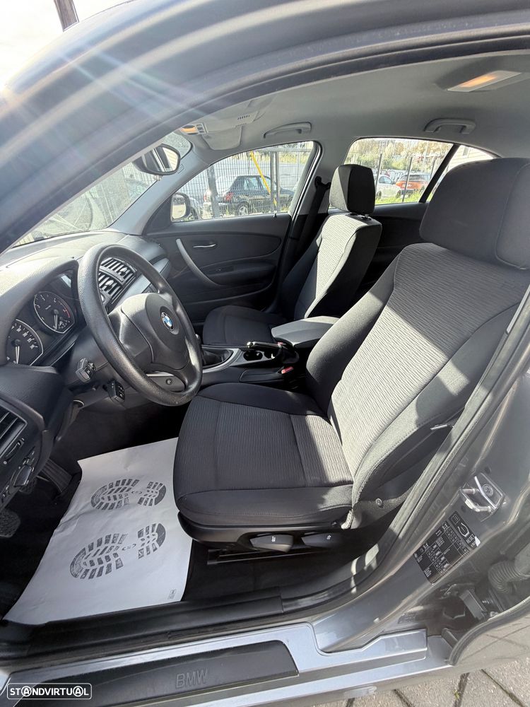 BMW 118 d Line Urban - 18