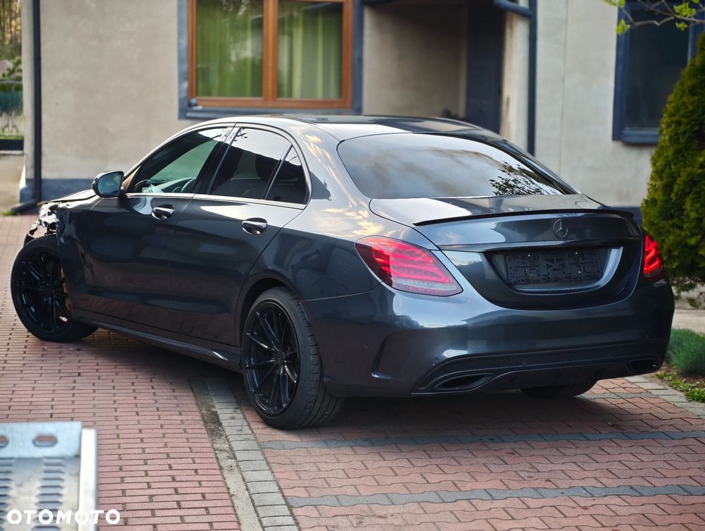 Mercedes-Benz Klasa C 250 7G-TRONIC - 29