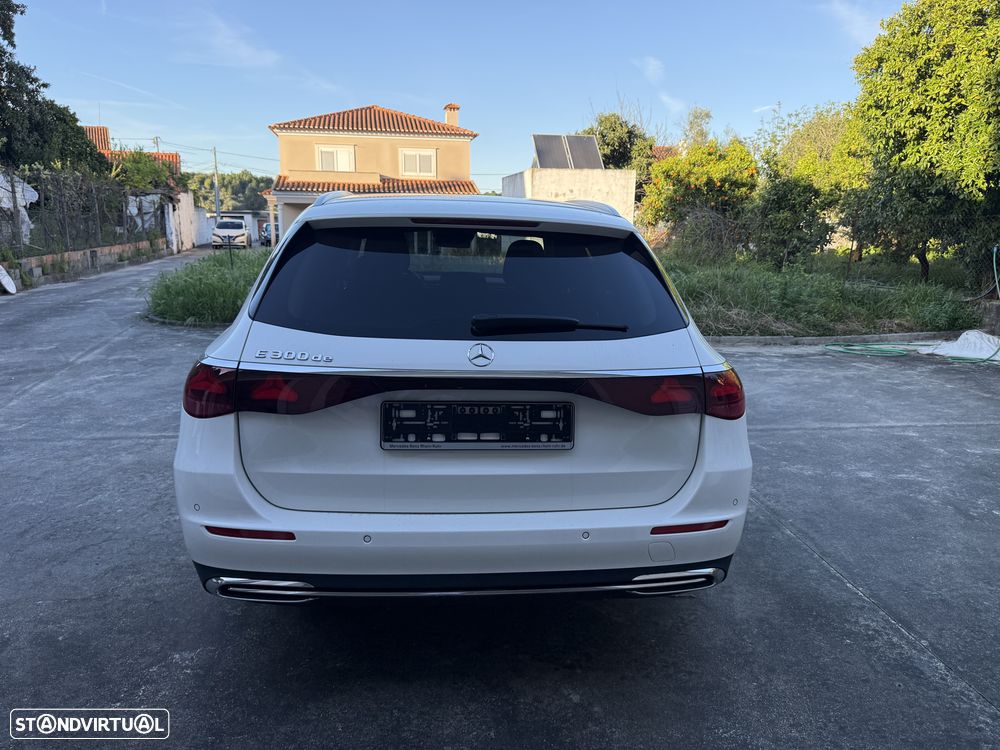 Mercedes-Benz E 300 - 3