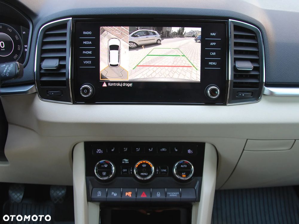 Skoda Karoq 1.5 TSI ACT GPF 4x2 Style - 28
