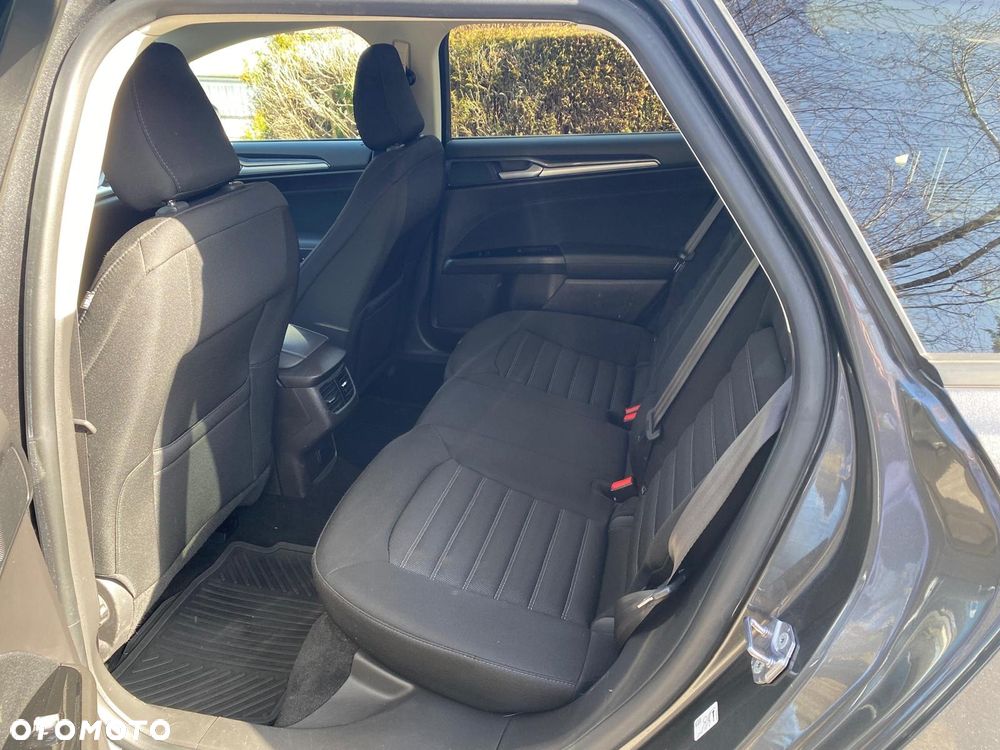 Ford Mondeo - 14