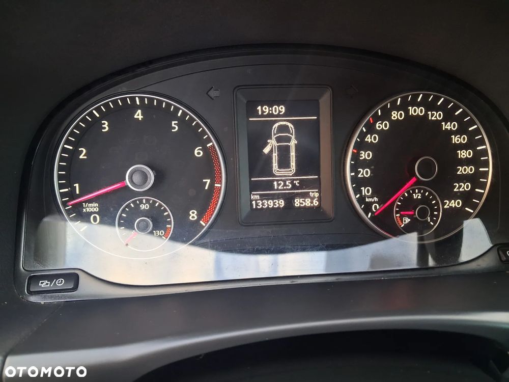 Volkswagen Touran - 7