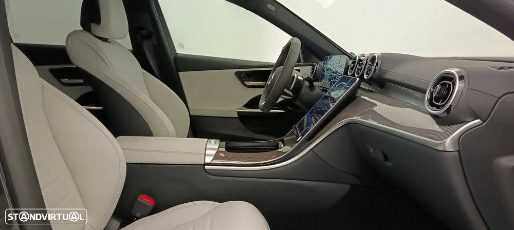 Mercedes-Benz C 300 de AMG Line - 26