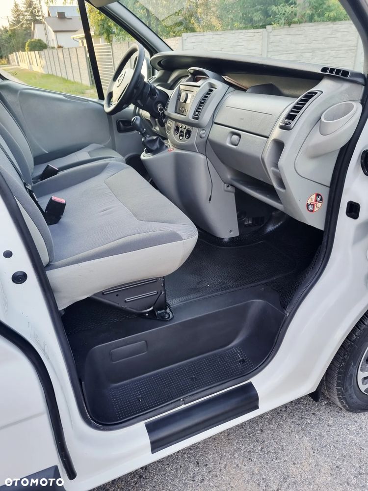 Opel Vivaro - 26