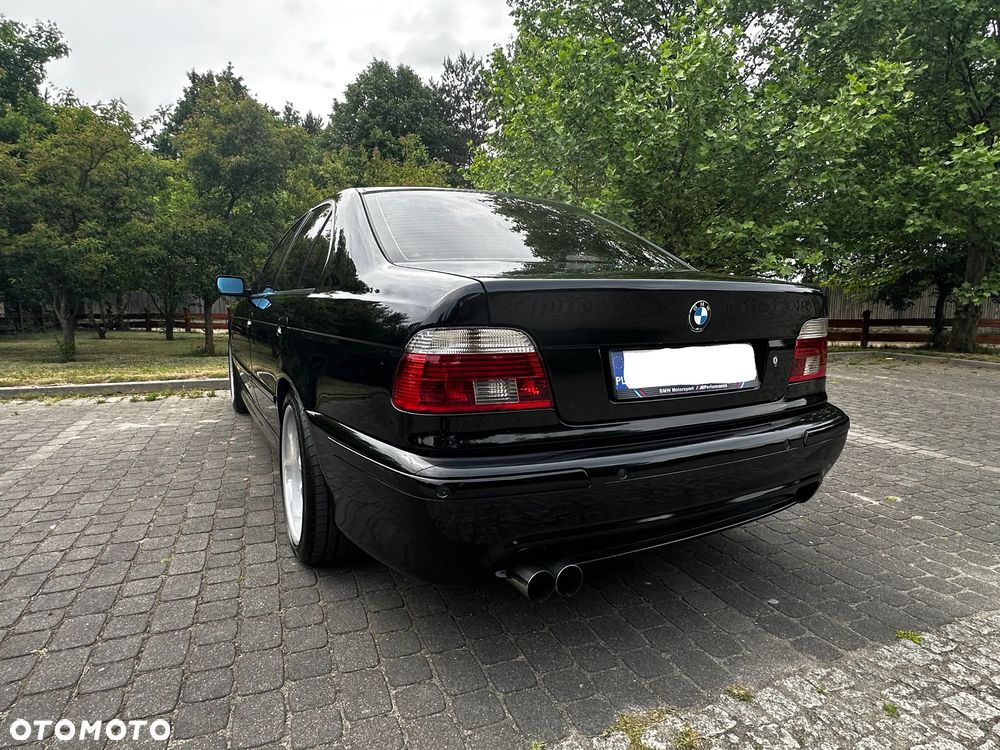 BMW Seria 5 540i - 11
