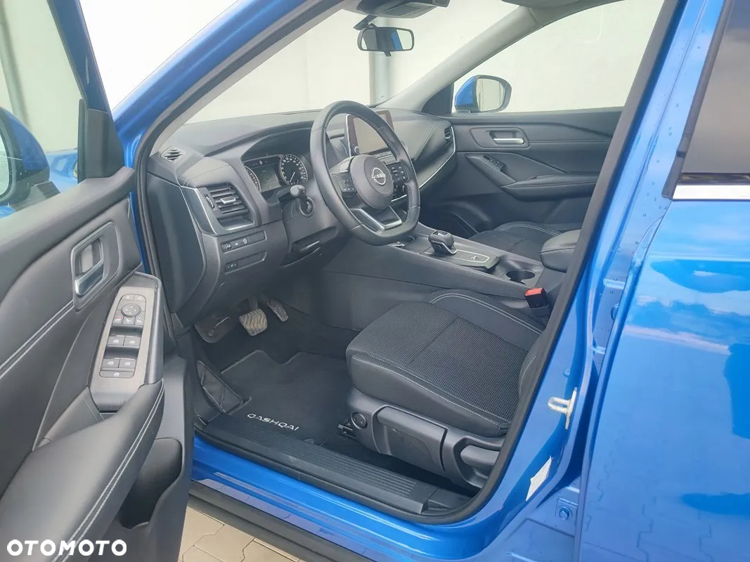 Nissan Qashqai - 25