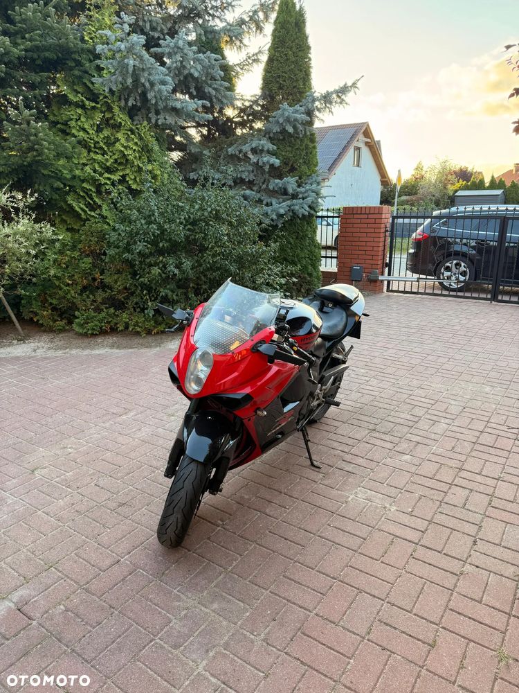 Hyosung GT Comet - 3
