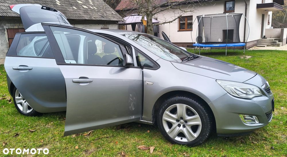 Opel Astra - 18