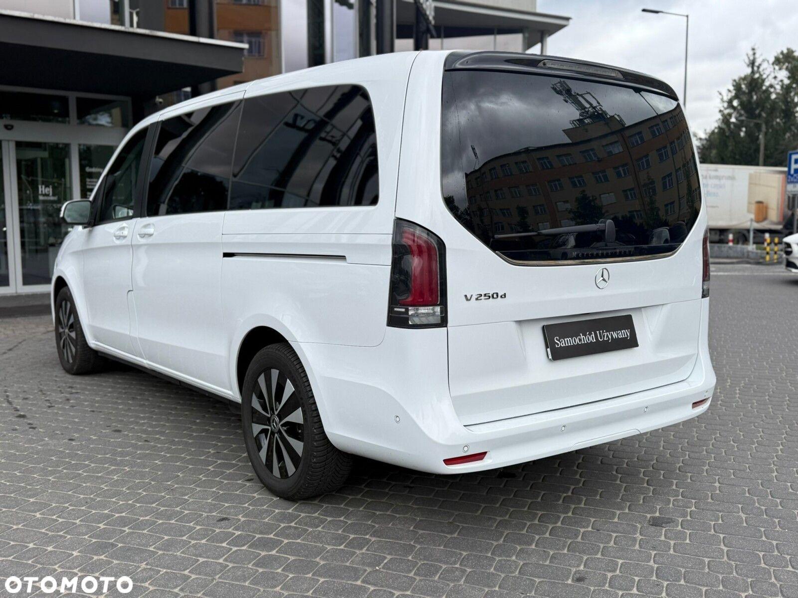 Mercedes-Benz Klasa V 250 d 9G-Tronic Style (d³ugi) - 7