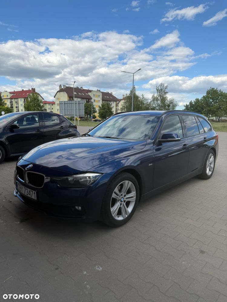 BMW Seria 3 318d Sport Line - 13