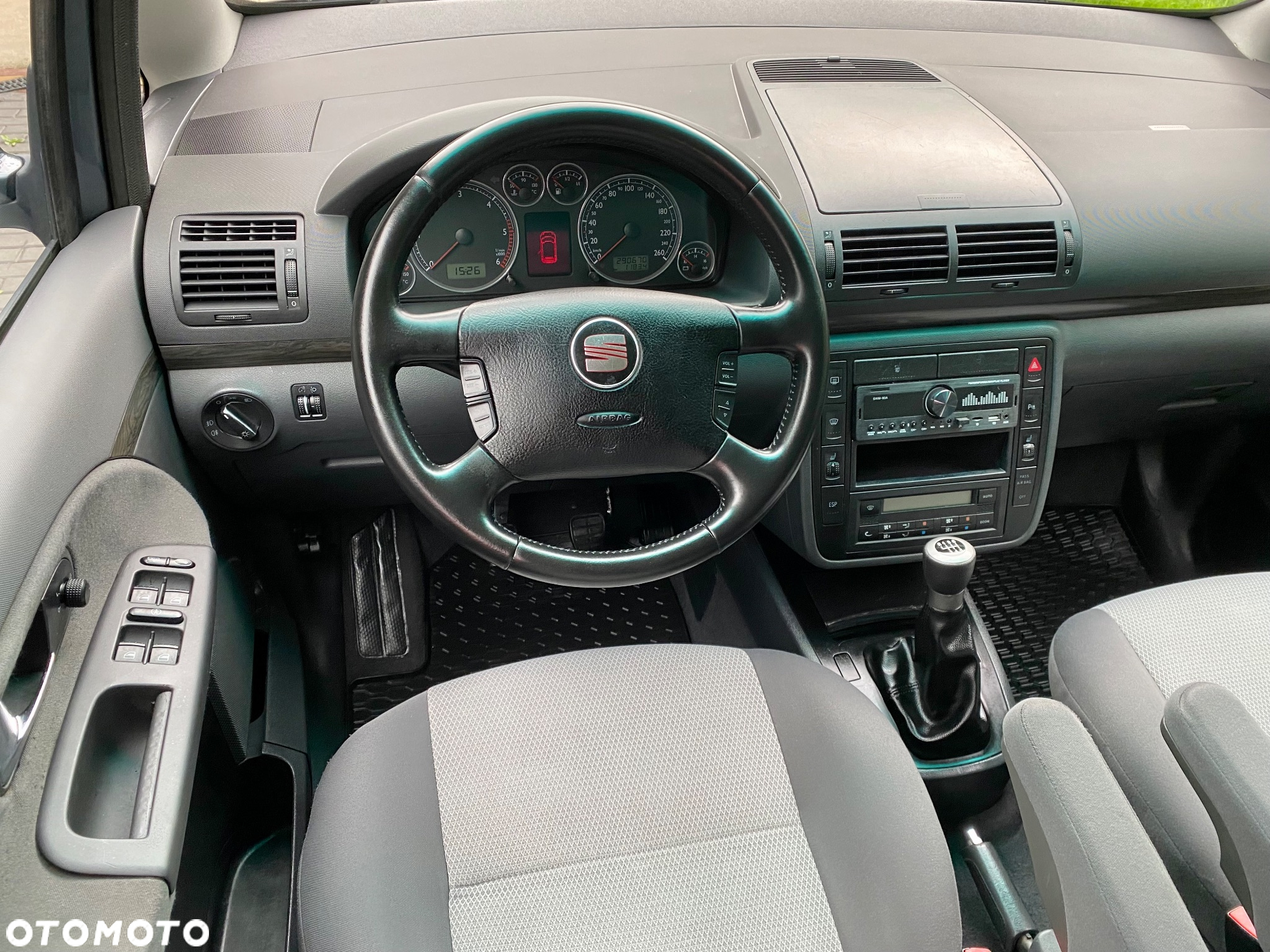 Seat Alhambra 1.9 TDI Signo - 11