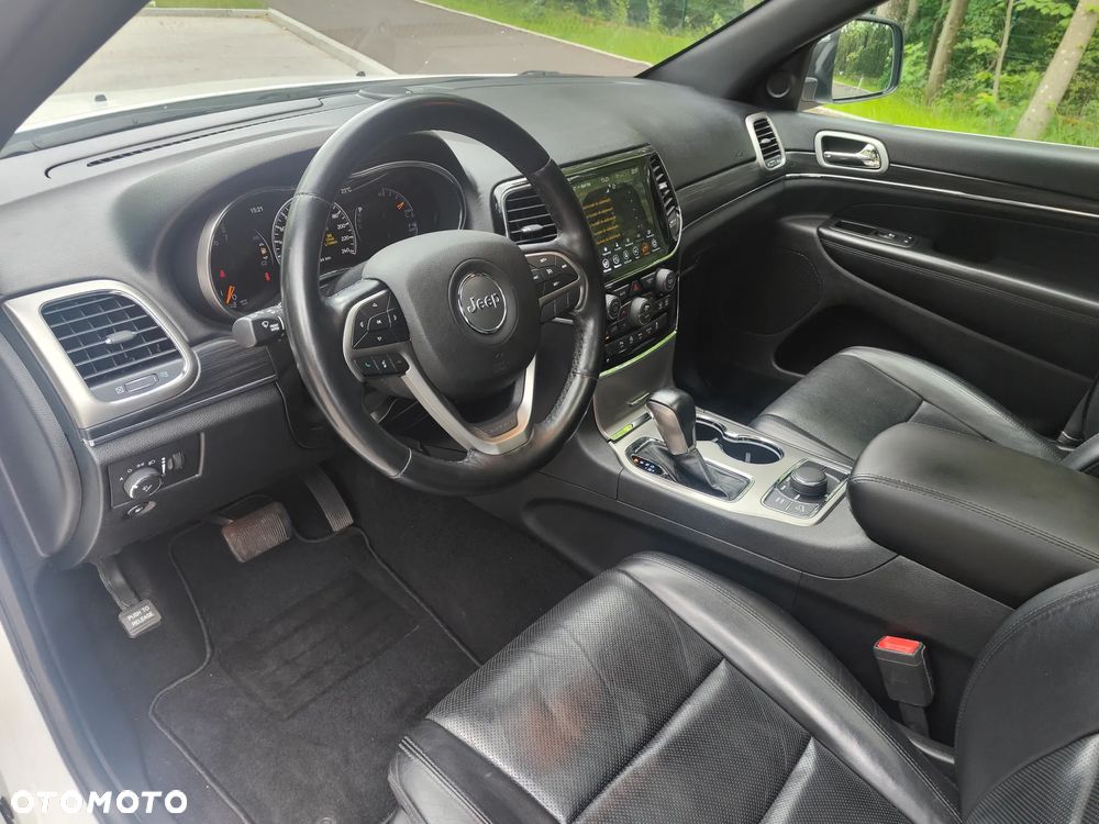 Jeep Grand Cherokee - 13