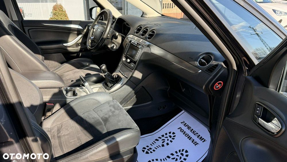 Ford S-Max 2.0 FF Titanium - 13