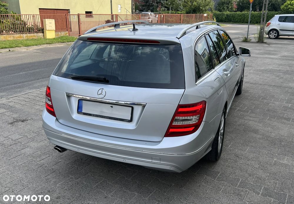Mercedes-Benz Klasa C 220 CDI DPF (BlueEFFICIENCY) - 16
