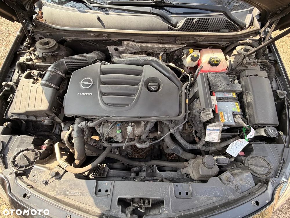 Opel Insignia 2.0 T Cosmo 4x4 - 13