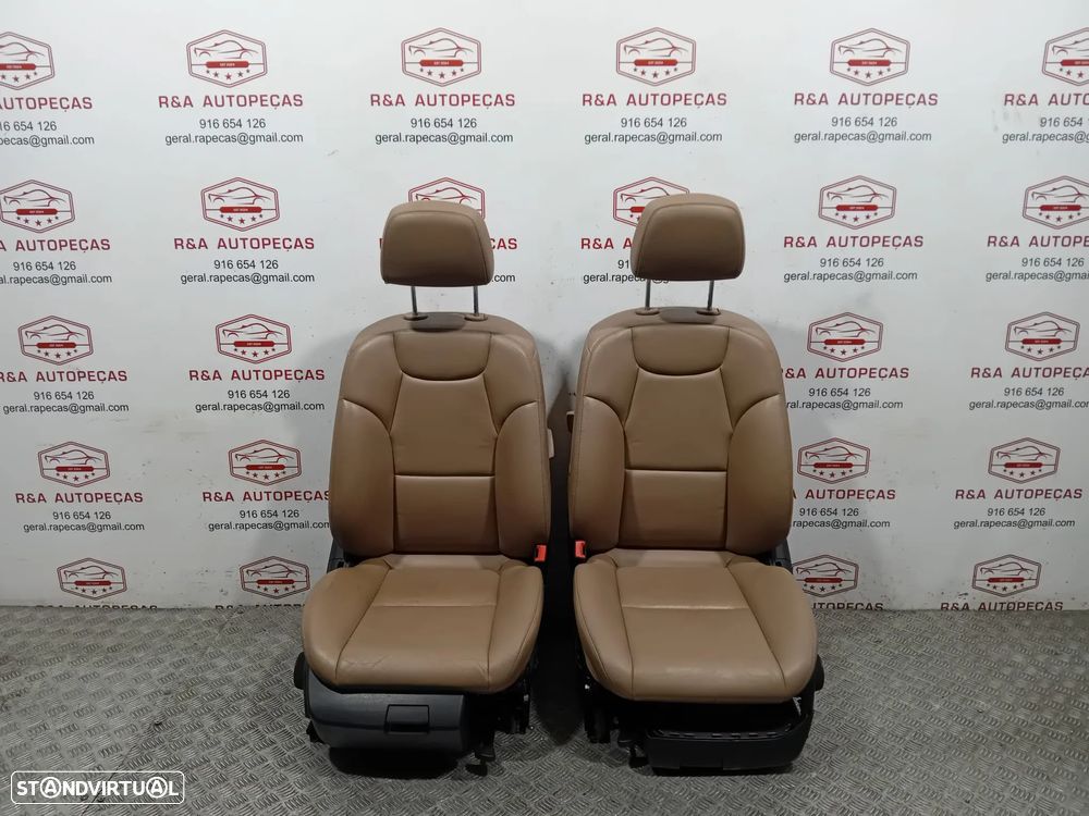 Conjunto de Bancos Elétricos Mercedes Class C W204 Sedan em Pele Original - 7