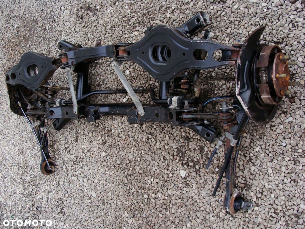 zawieszenie tylne mitshubishi outlander ii peugeot 4007 citroen c-crosser - 5