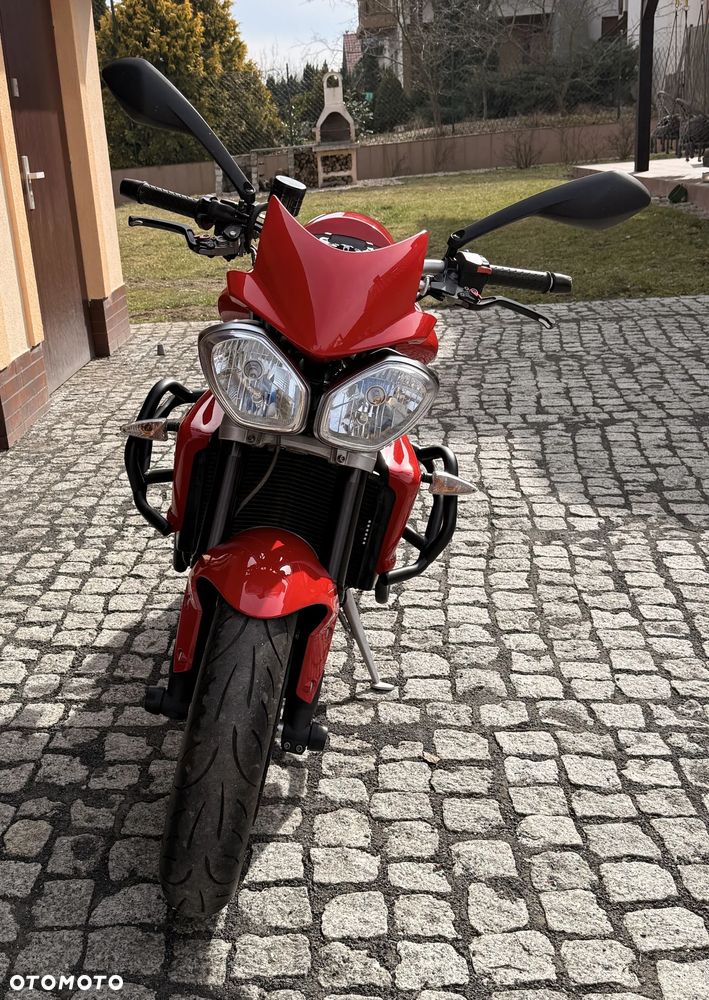 Triumph Street Triple - 11