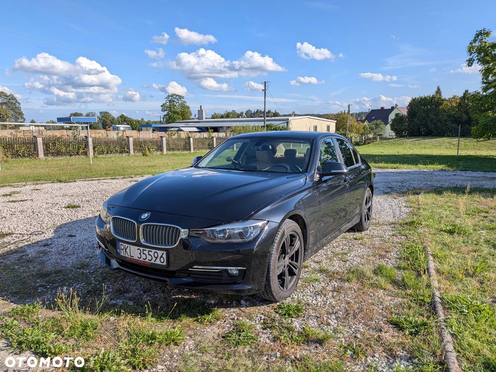 BMW Seria 3 328i xDrive Luxury Line - 1