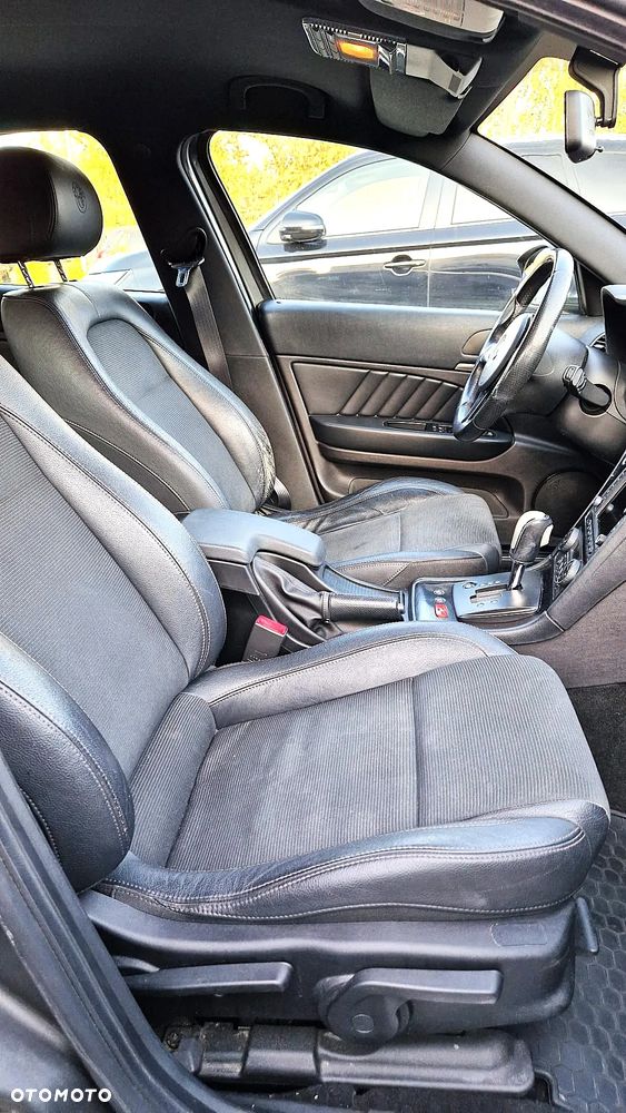 Alfa Romeo 159 2.4JTDM Q-Distinctive - 9