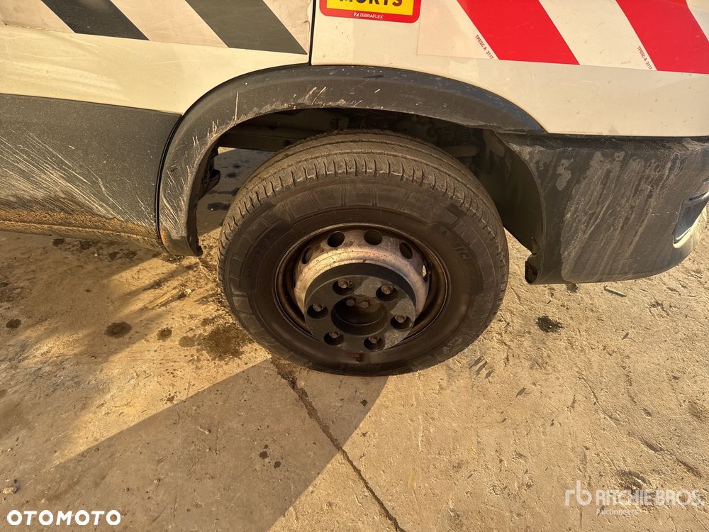 Iveco 70C18 - 37
