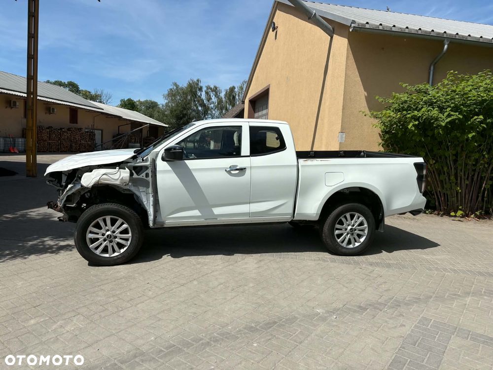 Isuzu D-MAX - 6