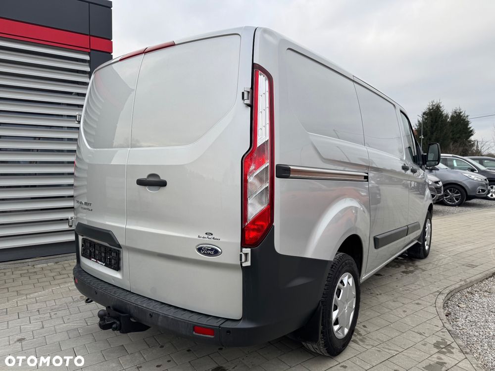 Ford Transit Custom - 11