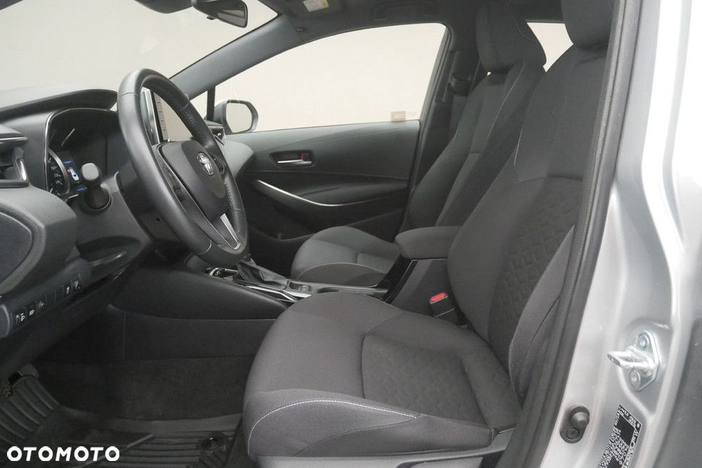 Toyota Corolla - 12