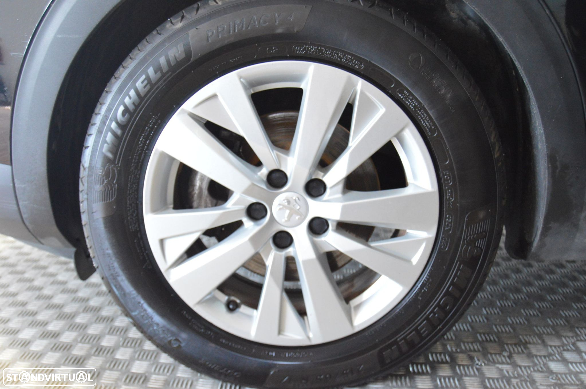 Peugeot 3008 PureTech 130 Stop & Start Active - 19