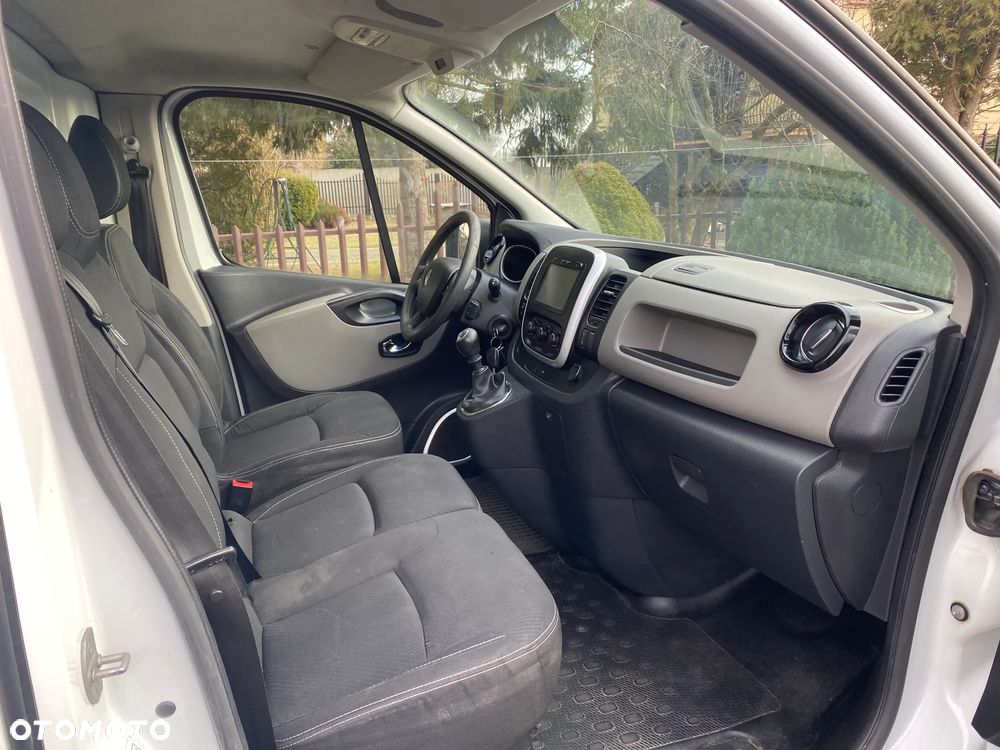 Renault TRAFIC - 8
