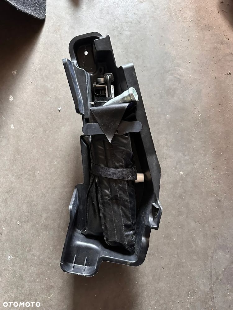 Wkład bagażnika Audi Q3 8U 8U0011215D - 1