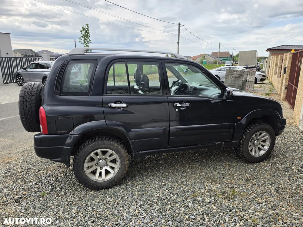 Suzuki Grand Vitara 2.0 TD Limited - 11