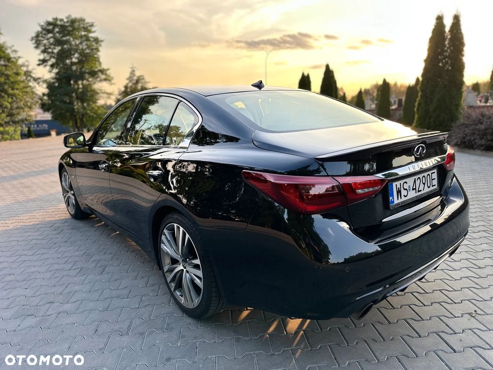 Infiniti Q50 2.0t Sport Sound Studio by Bose - 4