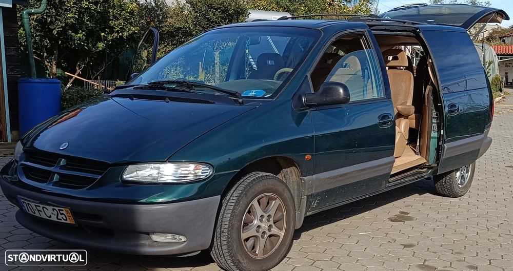 Chrysler Grand Voyager - 3