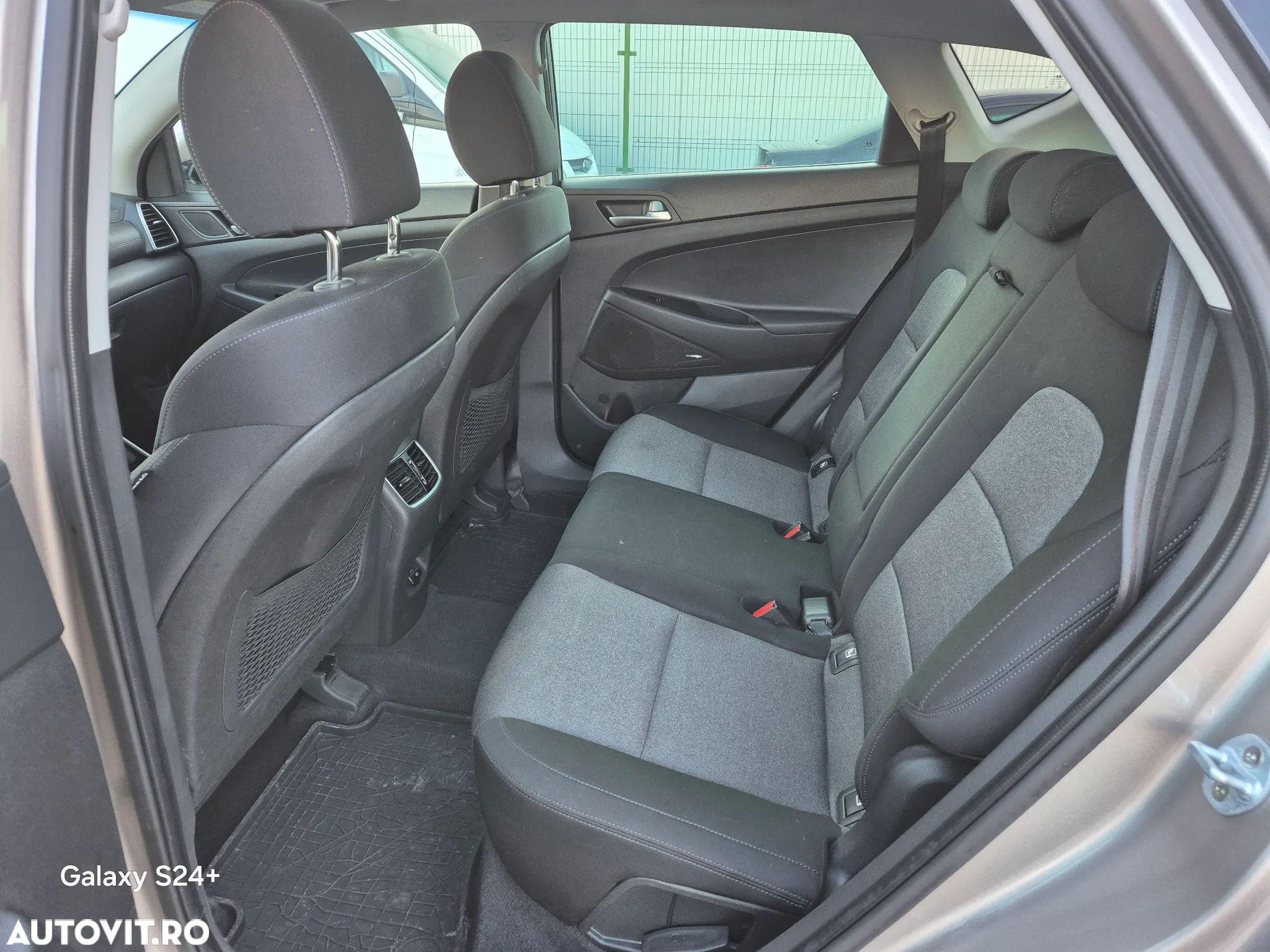 Hyundai Tucson 2.0 CRDI 4WD 6AT Premium+ - 22
