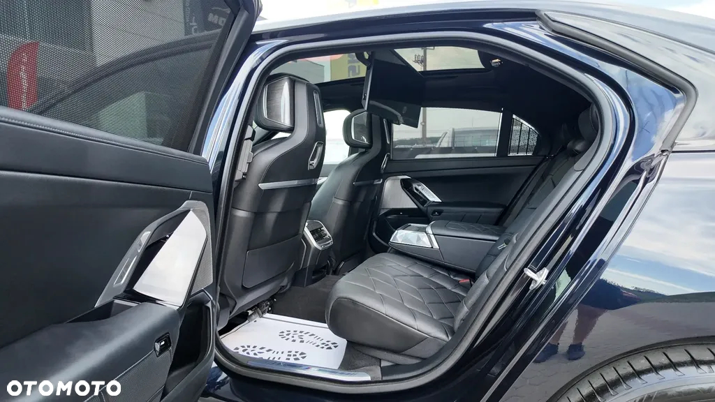 BMW i7 105.7kWh xDrive60 M Sport - 38