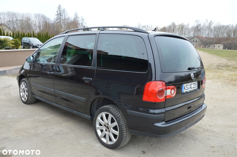 Volkswagen Sharan 1.9 TDI Comfortline Family - 14