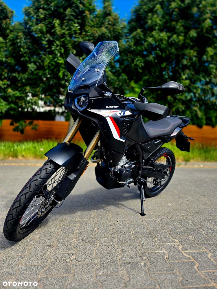 QJMOTOR SRT 125DX - 1